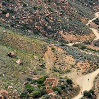 Swartbergpas weeksdae gesluit 