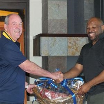 Rotary golfers collect R95k 