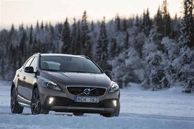 Versatile Volvo: Safety first from V40 Cross Country