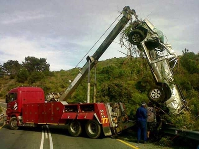Opvolg: Bakkie rol, beland in bosse