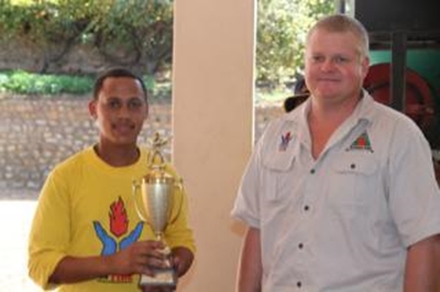 Esau is 'fire fighter of the year'