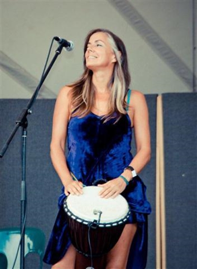 Wendy Oldfield and Welland Cowley - double album launch