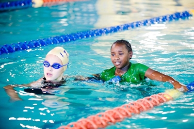 Jaarlikse swemgala vir Laerskool Blanco