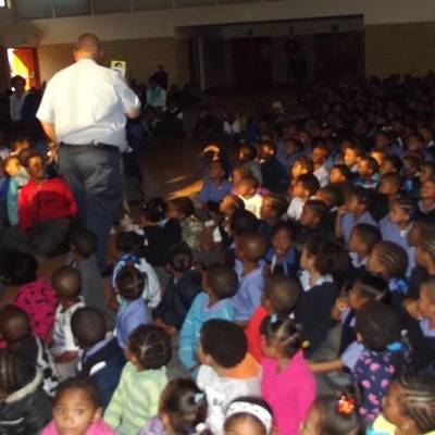Beskermingsweek lig kinders in