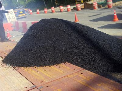Asphalt facility in Hartenbos?