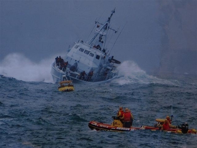 Navy bound for Knysna