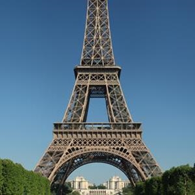 Eiffel Tower reopens after 2-day strike