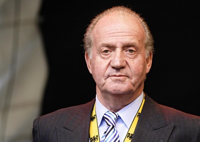 Spain's king undergoes successful hip surgery