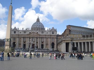 Vatican warns of pollution in Sistine Chapel