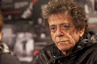 Tributes pour in for singer Lou Reed