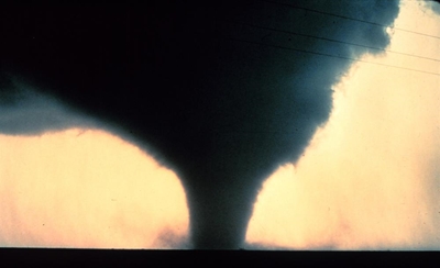 Violent tornadoes kill 6 in US Midwest, dozens injured