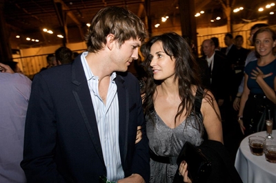 Demi and Ashton finalise divorce