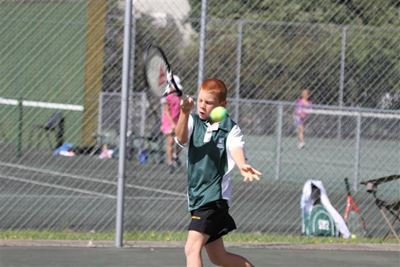 Juniors blink uit in meesterstennis