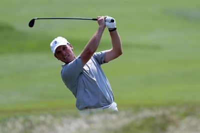 Ireland's Higgins leads Hong Kong Open by 1 shot