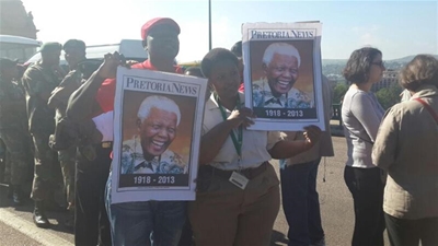 Mandela public viewing begins