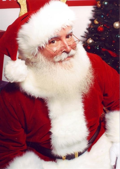 US teacher who said Santa is white on paid leave
