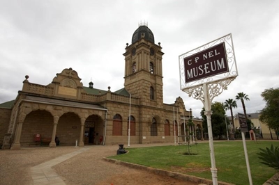 Besoek die CP Nel Museum
