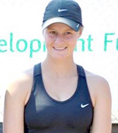 Hattingh through to second round