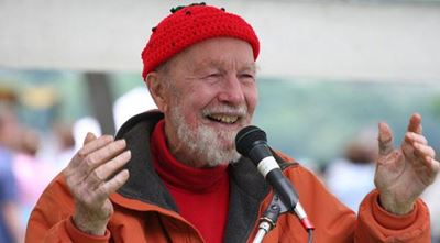 Folk singer, activist Pete Seeger dies in US
