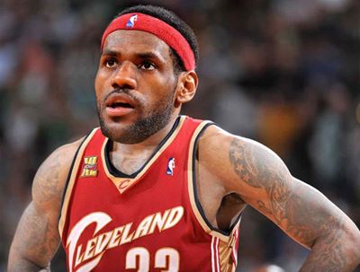 LeBron James apologises for slur