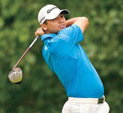 Jason Day outlasts Victor Dubuisson