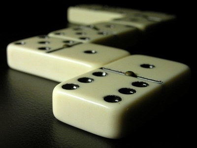 Domino-kampioene kry slae