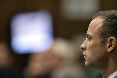 Flip-flops back in Oscar trial