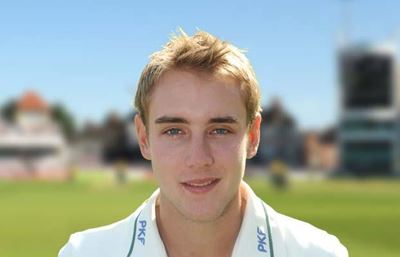 Stuart Broad fined for criticising umpires