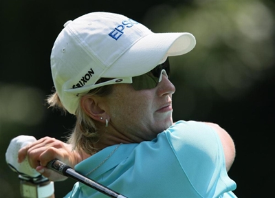 Karrie Web rallies to claim Founders Cup