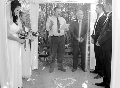 Delightful double wedding