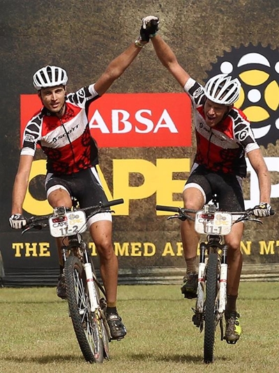 Oudtshoorn-ryers blink uit by Cape Epic