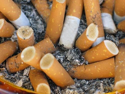 Inwoner omgekrap oor rokers