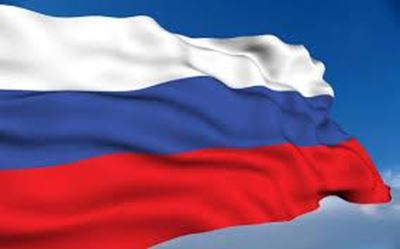 Combat vehicles in East Ukraine fly Russian flag