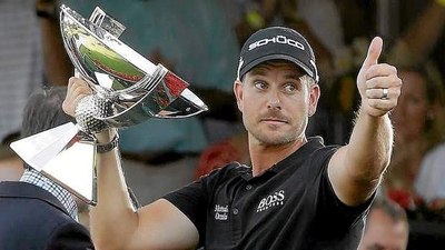 Flu-hit Stenson has Tiger in his sights