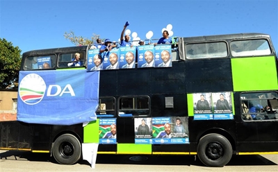 Zille visits Alex