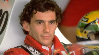 Thousands mark Ayrton Senna's death