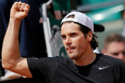 Haas wins Munich opener