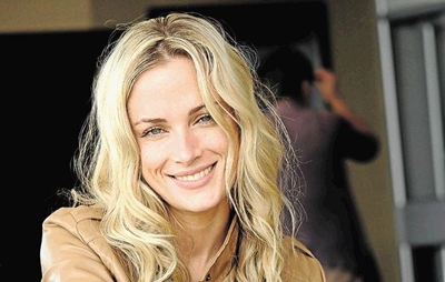 Oscar begged dying Reeva: Neighbour