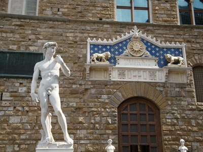 Florence says Michelangelo's weak ankles holding up