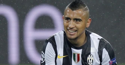 Chile midfielder Vidal to undergo knee surgery