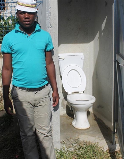 No toilet war in George