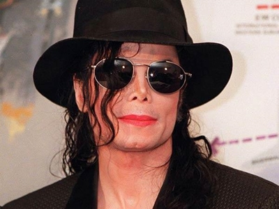Michael Jackson 'back' at Billboard Awards