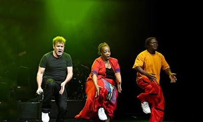 Johnny Clegg's vocalist shot dead