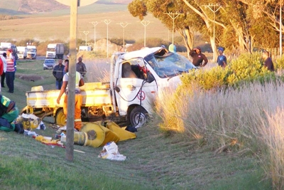 N2 eis nog 'n lewe : Ma van 2 sterf