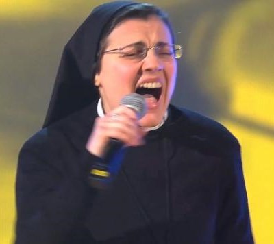 Sister Cristina, Italy's Singing Nun, Meets Pope Francis