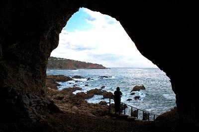 Scientists explore Mossel Bay caves