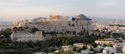Greek public sector holds 24-hour strike