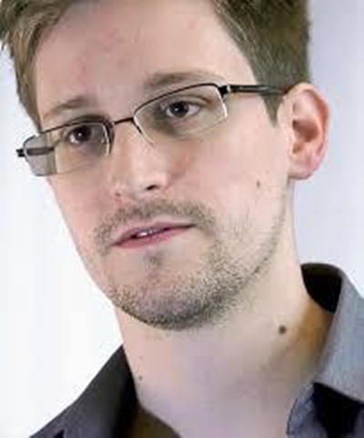 Snowden has applied to extend Russia stay