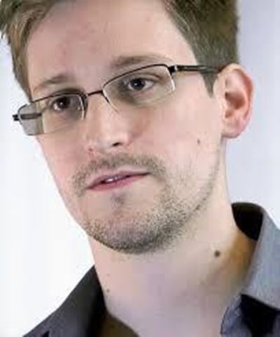 Snowden has applied to extend Russia stay