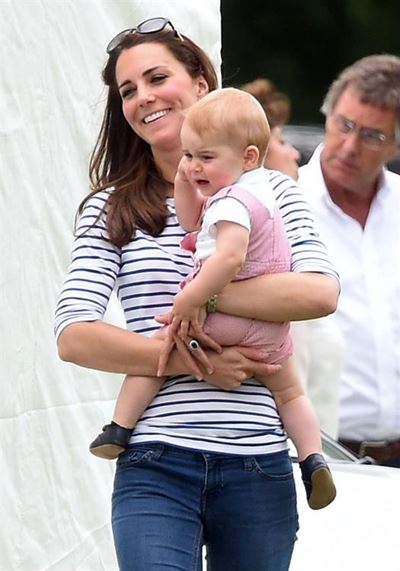 British royals thank adoring world as Prince George turns 1